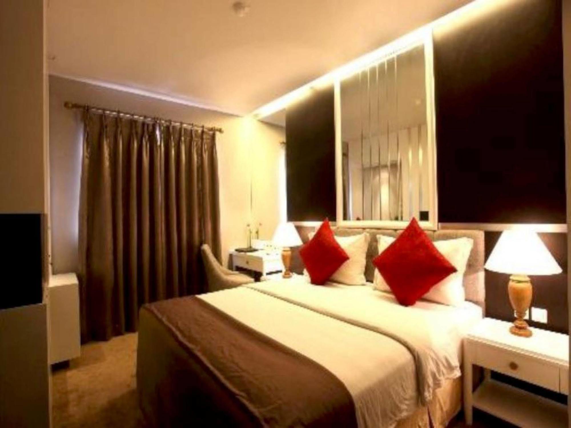 Gino Feruci Braga By Kagum Bandung